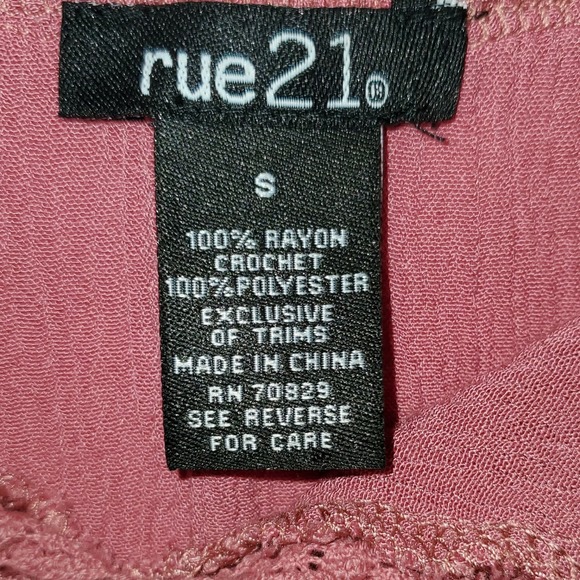 Rue 21 Flowy Pink Cold Shoulder Lace Accents Bell Sleeves Shirt Size Small - Picture 5 of 6